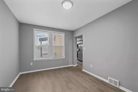 1142 Green St, Marcus Hook, PA 19061 photo 8