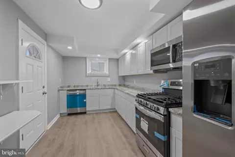 1142 Green St, Marcus Hook, PA 19061 photo 5