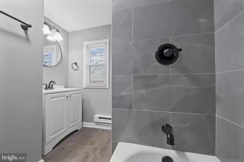 1142 Green St, Marcus Hook, PA 19061 photo 19