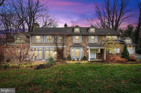 150 Biddulph Rd, Wayne, PA 19087