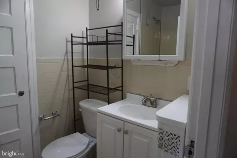347 Avon Rd, Upper Darby, PA 19082 photo 16
