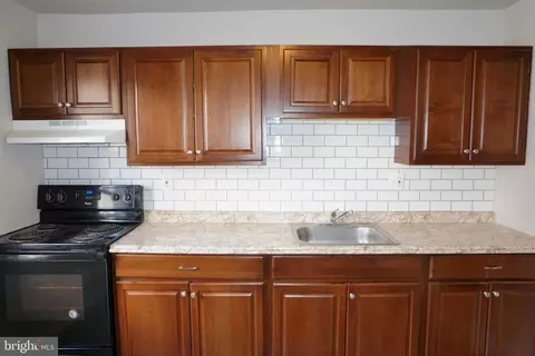 347 Avon Rd, Upper Darby, PA 19082 photo 9