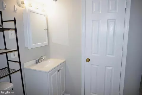 347 Avon Rd, Upper Darby, PA 19082 photo 25