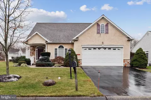 919 Emerald Downs, Garnet Valley, PA 19060