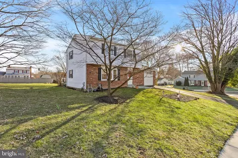 2621 9th Ave, Marcus Hook, PA 19061 photo 2