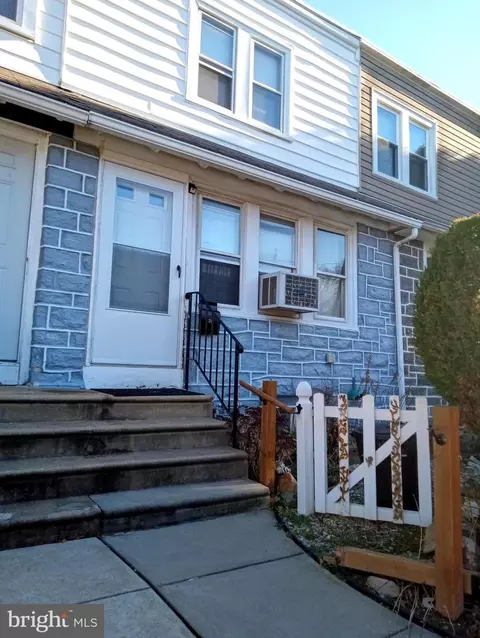 135 N Carol Blvd, Upper Darby, PA 19082
