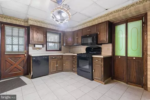 12 W 7th St, Marcus Hook, PA 19061 photo 16