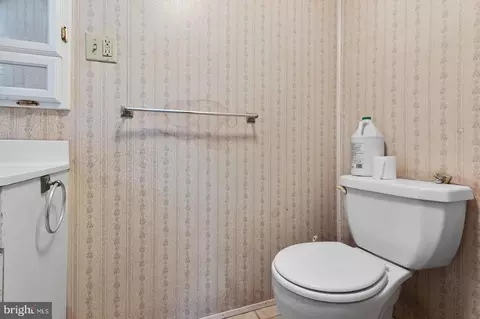 12 W 7th St, Marcus Hook, PA 19061 photo 23