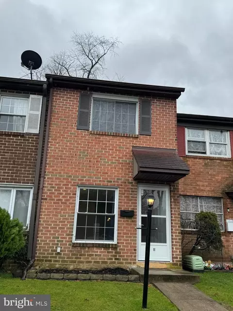 11 Park Vallei Ln #11, Brookhaven, PA 19015
