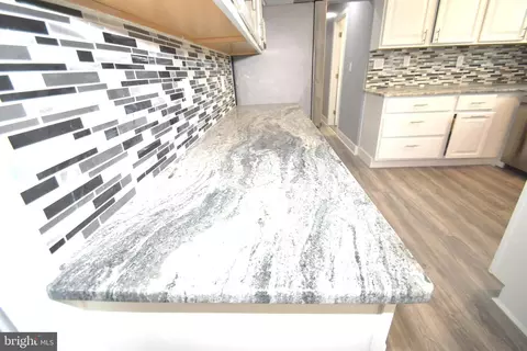 2340 Carlton Ave, Marcus Hook, PA 19061 photo 8
