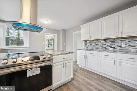 2340 Carlton Ave, Marcus Hook, PA 19061 photo 12