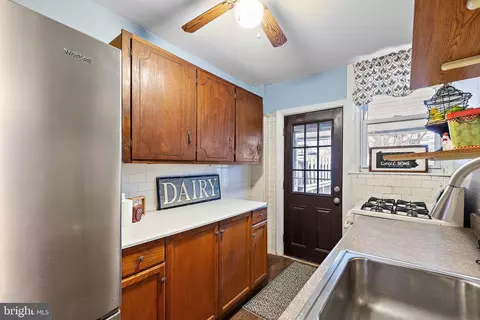 110 N Fairview Ave, Upper Darby, PA 19082 photo 11