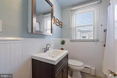 110 N Fairview Ave, Upper Darby, PA 19082 photo 18