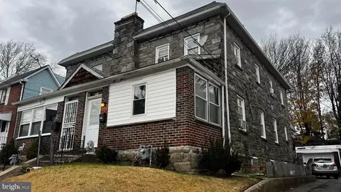 227 Bartlett Ave, Sharon Hill, PA 19079