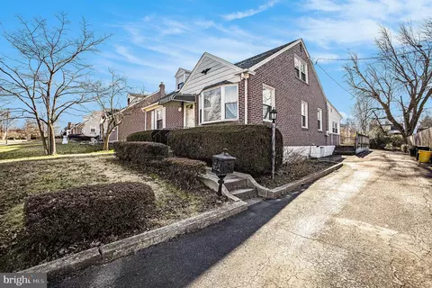 Exterior - 312 Pinecrest Rd, Springfield, PA 19064 photo 3 of 8