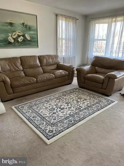 Living - 312 Pinecrest Rd, Springfield, PA 19064 photo 1 of 4