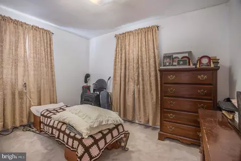 Bedroom - 312 Pinecrest Rd, Springfield, PA 19064 photo 4 of 7