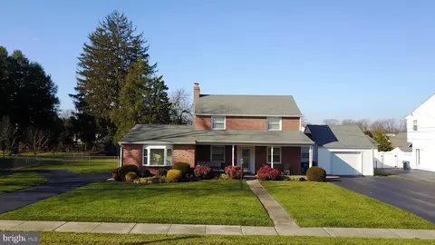 115 Ridgeway Ave, Norwood, PA 19074