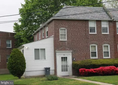 301 Pilgrim Ln, Drexel Hill, PA 19026