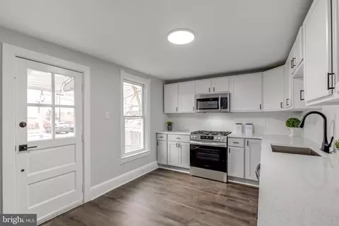 Kitchen - 1113 Washington Ave, Marcus Hook, PA 19061 photo 2 of 4