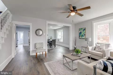 Living - 1113 Washington Ave, Marcus Hook, PA 19061 photo 2 of 5