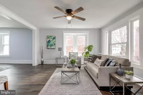 Living - 1113 Washington Ave, Marcus Hook, PA 19061 photo 1 of 5