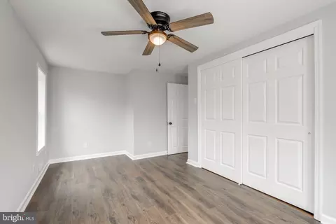Bedroom - 1113 Washington Ave, Marcus Hook, PA 19061 photo 2 of 2