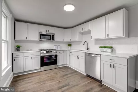 Kitchen - 1113 Washington Ave, Marcus Hook, PA 19061 photo 4 of 4