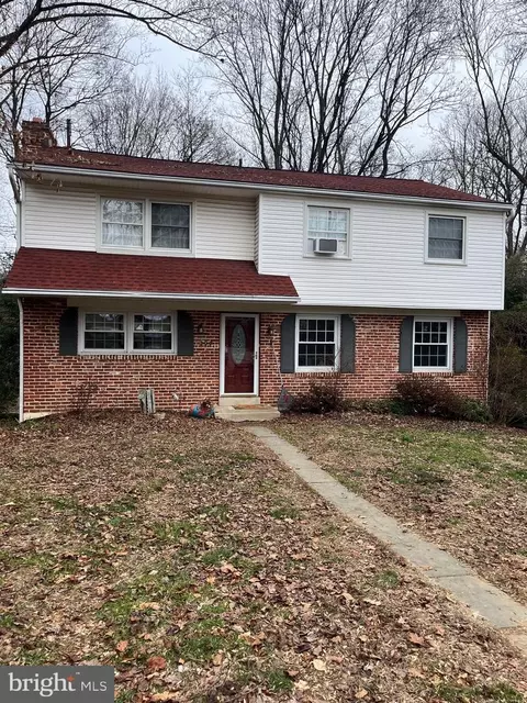 207 Cricket Ln, Wallingford, PA 19086