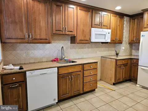 10 Chestnut St, Marcus Hook, PA 19061 photo 7