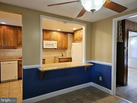 10 Chestnut St, Marcus Hook, PA 19061 photo 22