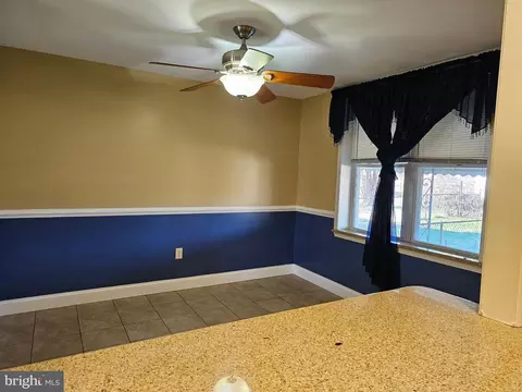 10 Chestnut St, Marcus Hook, PA 19061 photo 5