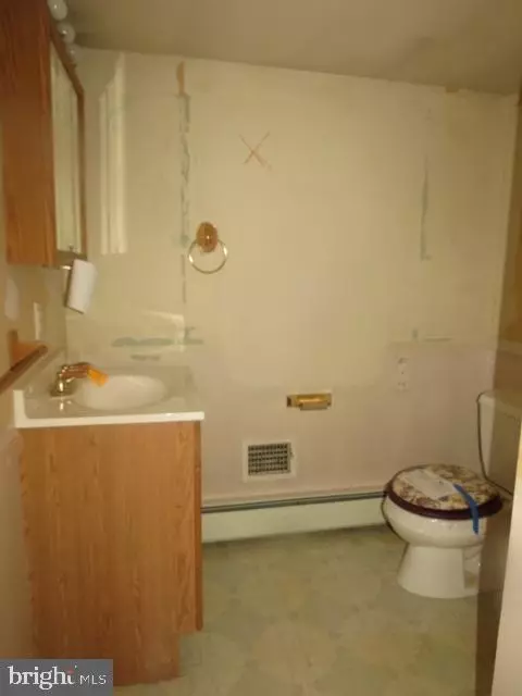 2332 Pleasantview Ave, Marcus Hook, PA 19061 photo 10