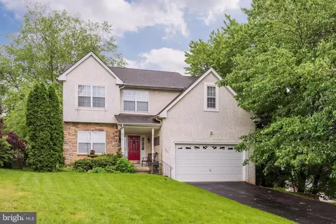 601 Willow Ave, Ardmore, PA 19003