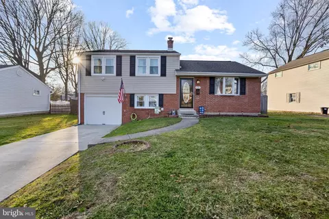 531 Milmont Ave, Folsom, PA 19033