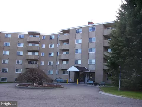 801 S Chester Rd #412, Swarthmore, PA 19081