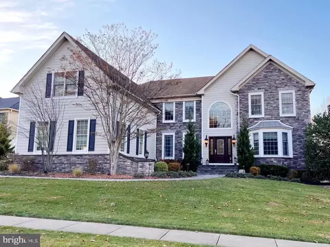 21 Lenfant Ct, Glen Mills, PA 19342