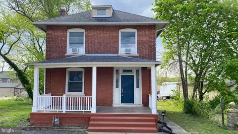 155 E Ridge Rd, Linwood, PA 19061