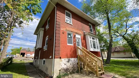 Exterior - 155 E Ridge Rd, Linwood, PA 19061 photo 4 of 4