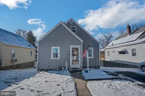 216 Mackenzie Ave, Prospect Park, PA 19076