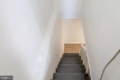 Entry Way - 122 Ashton Rd, Upper Darby, PA 19082 photo 14 of 17