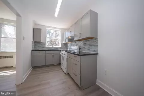 Kitchen - 122 Ashton Rd, Upper Darby, PA 19082 photo 2 of 3
