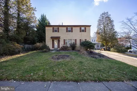 137 Montrose Ave, Bryn Mawr, PA 19010