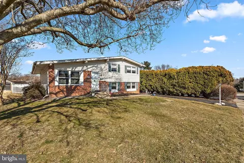 Exterior - 415 Eldon Dr, Broomall, PA 19008 photo 2 of 6
