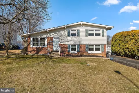 Exterior - 415 Eldon Dr, Broomall, PA 19008 photo 6 of 6