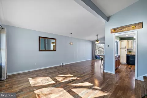 Living - 415 Eldon Dr, Broomall, PA 19008 photo 1 of 6