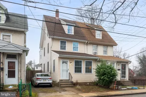 104 Garrett Ave, Bryn Mawr, PA 19010
