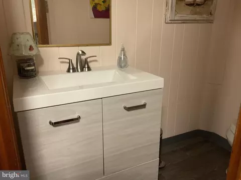 909 Providence Rd, Springfield, PA 19064 photo 22