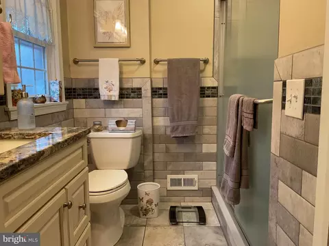 909 Providence Rd, Springfield, PA 19064 photo 40
