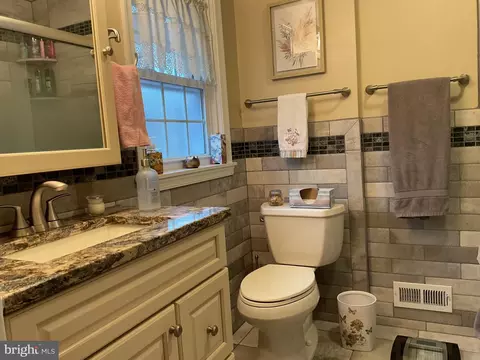 909 Providence Rd, Springfield, PA 19064 photo 41